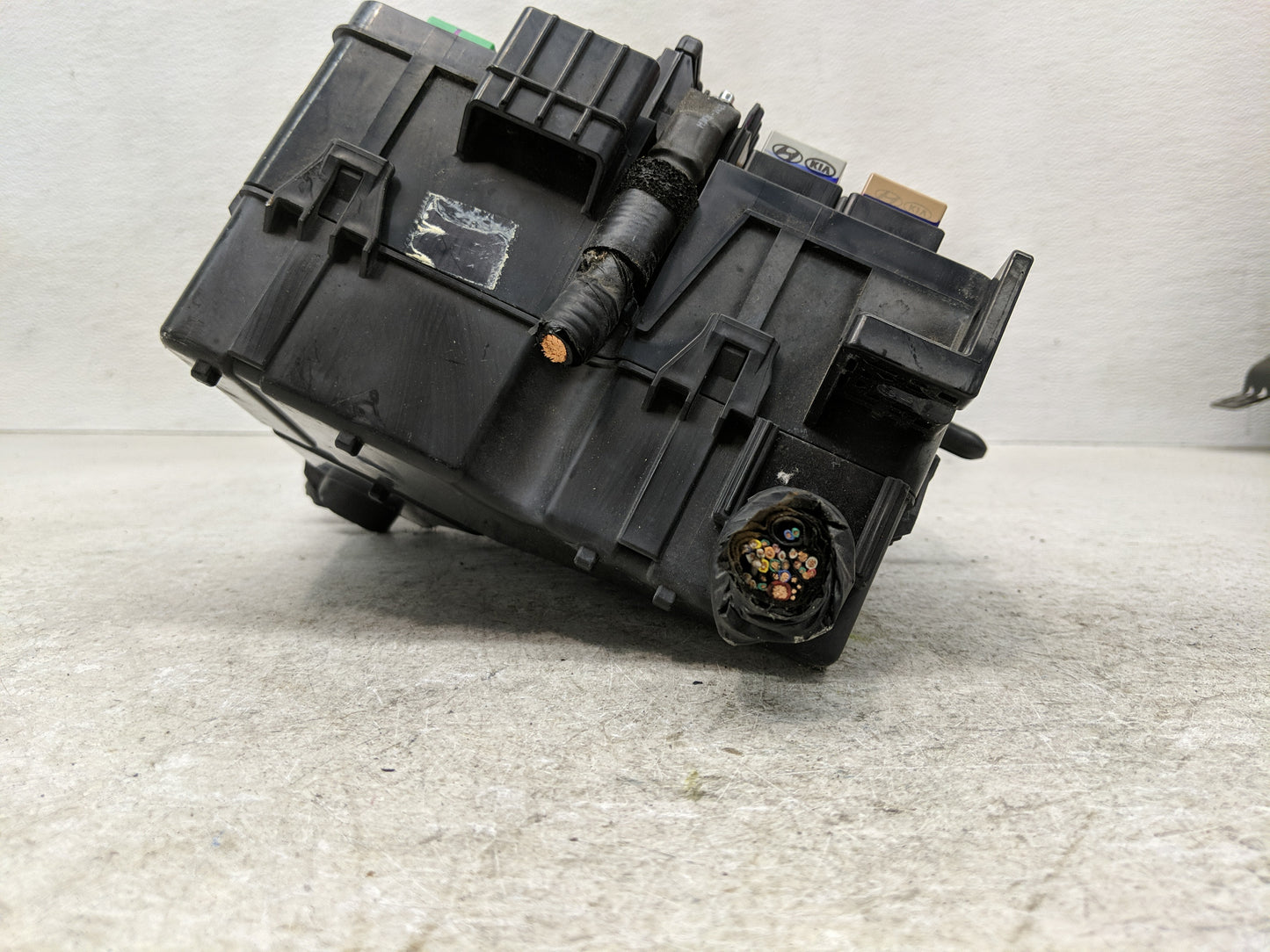 2018 Hyundai Santa Fe Fusebox Fuse Box Panel Relay Module P/N:91941-4Z020 Fits OEM Used Auto Parts - Oemusedautoparts1.com