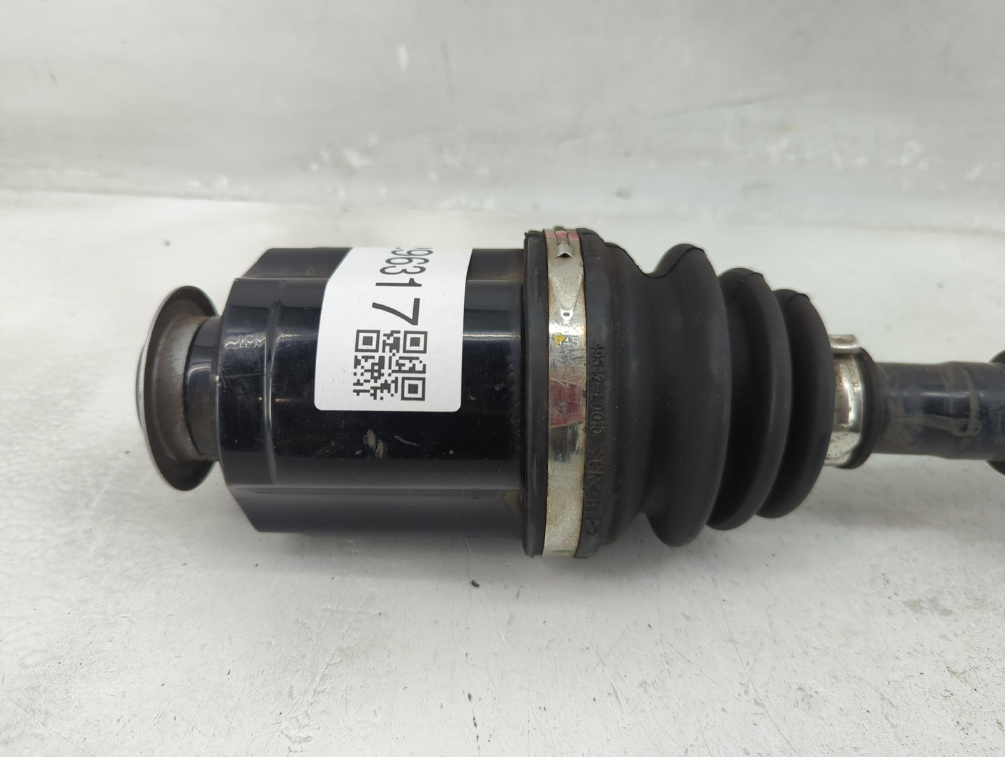 2018 Hyundai Santa Fe Axle Shaft Front Driver Cv C/v - Oemusedautoparts1.com