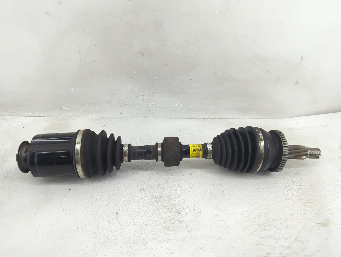 2018 Hyundai Santa Fe Axle Shaft Front Driver Cv C/v - Oemusedautoparts1.com