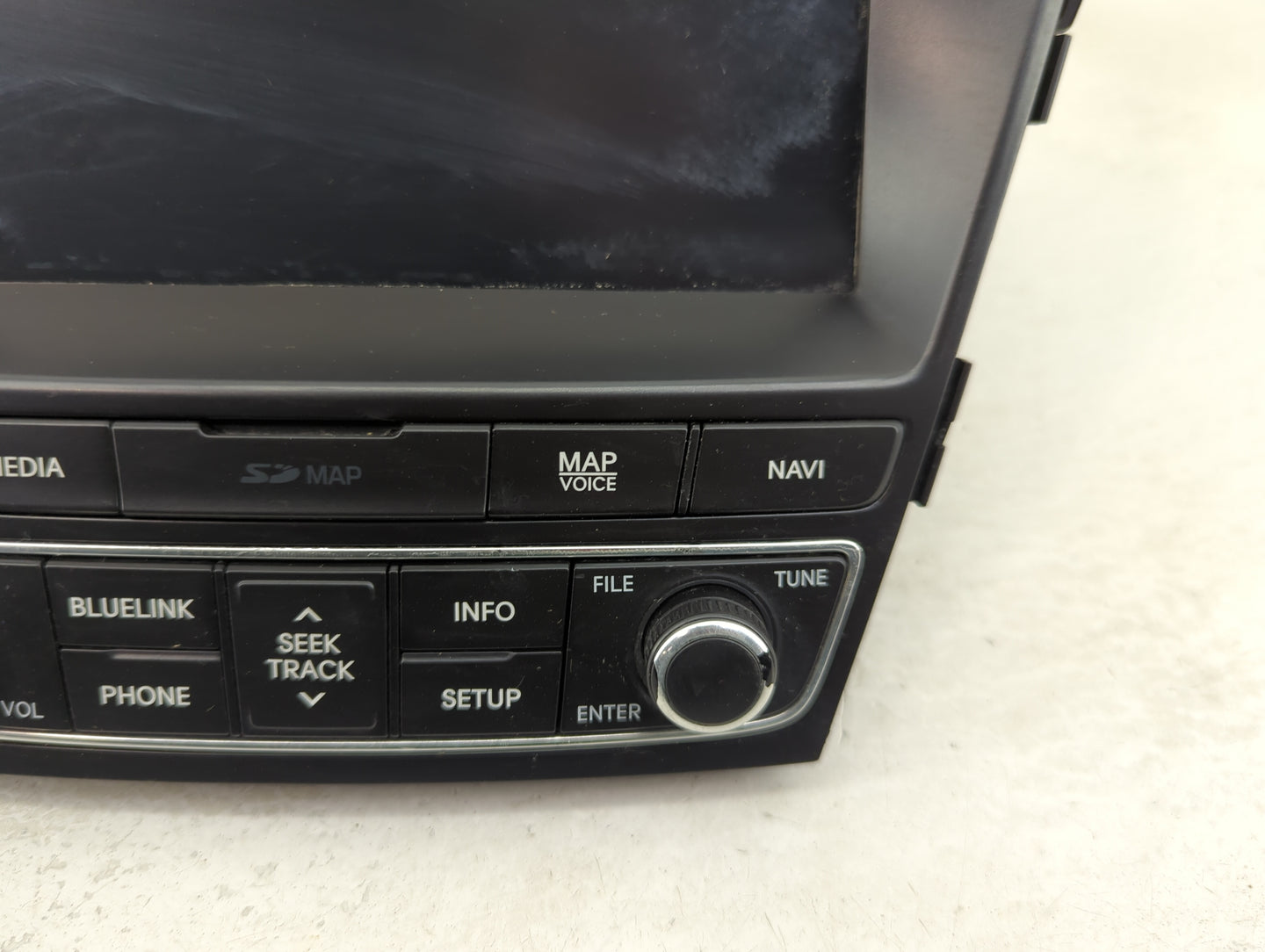 2017-2018 Hyundai Santa Fe Radio AM FM Cd Player Receiver Replacement P/N:96560-B8512NN5 Fits Fits 2017 2018 OEM Used Auto P