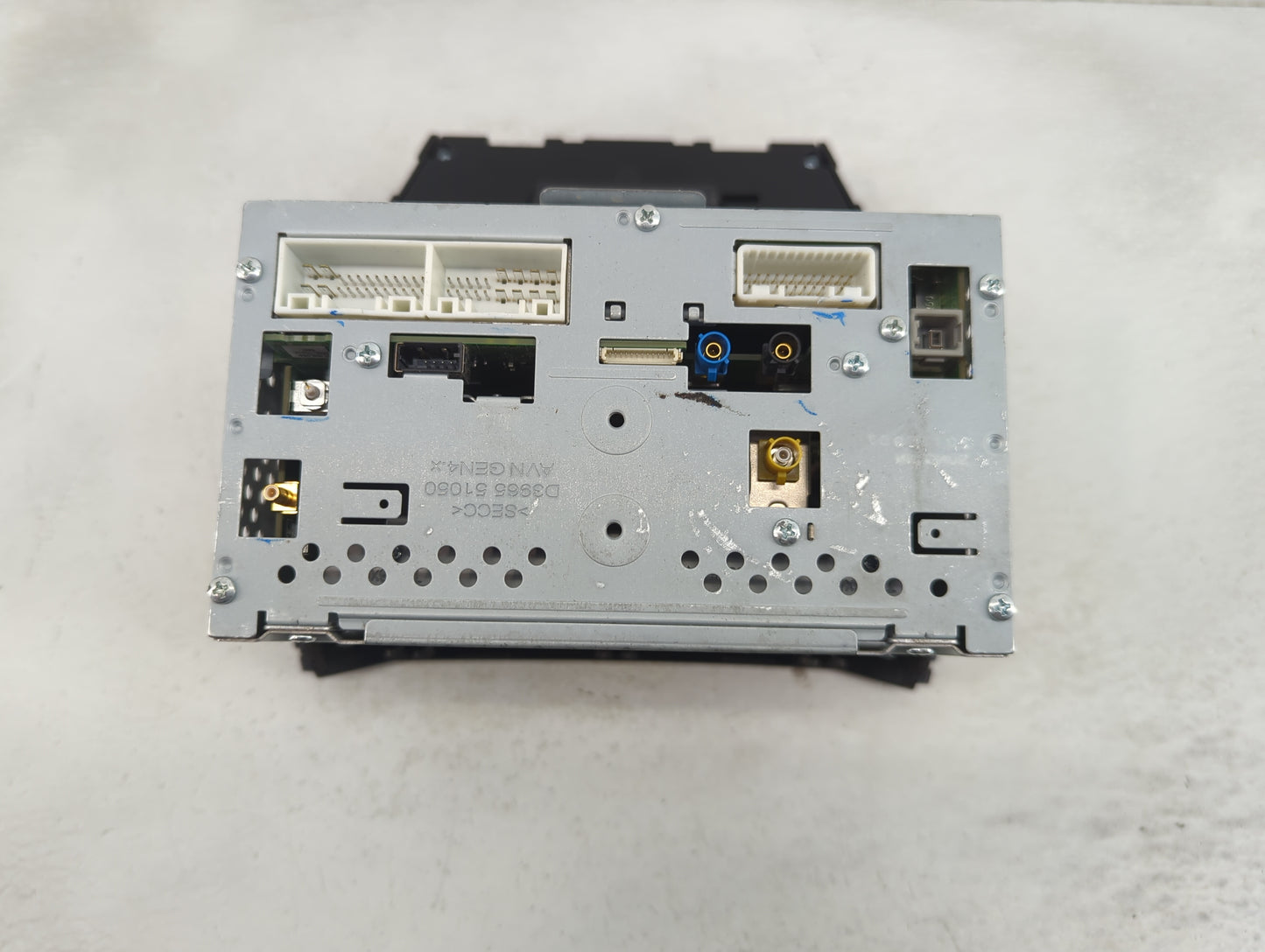 2017-2018 Hyundai Santa Fe Radio AM FM Cd Player Receiver Replacement P/N:96560-B8512NN5 Fits Fits 2017 2018 OEM Used Auto P