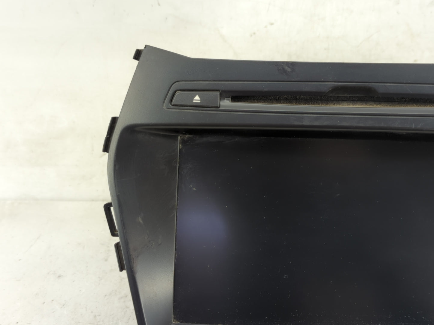 2017-2018 Hyundai Santa Fe Radio AM FM Cd Player Receiver Replacement P/N:96560-B8562NN5 Fits Fits 2017 2018 OEM Used Auto P