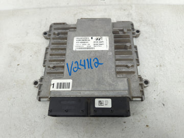 2018 Hyundai Santa Fe PCM Engine Control Computer ECU ECM PCU OEM P/N:39130-2GKP1 39100-2GKP1 Fits OEM Used Auto Parts - Oem