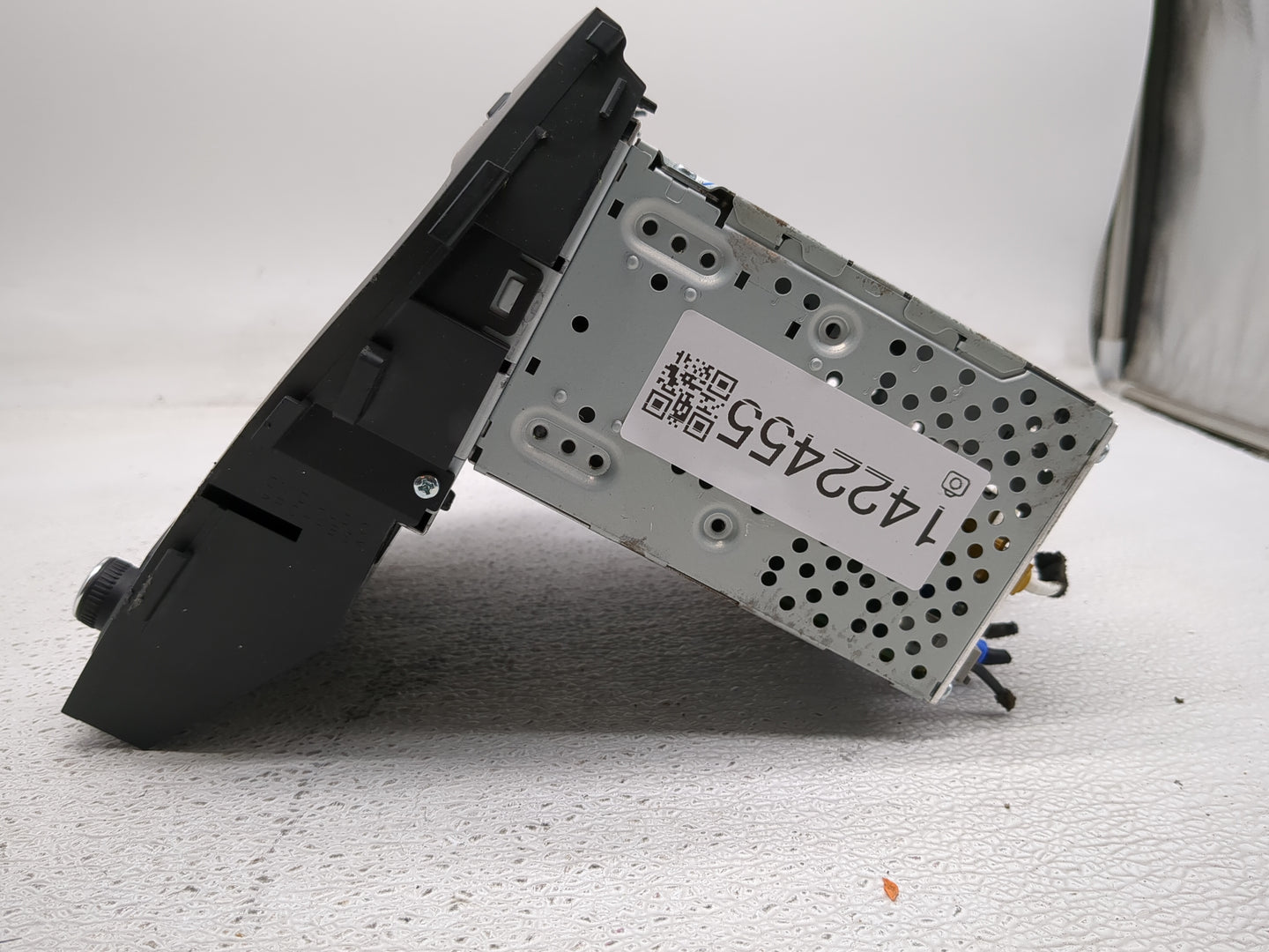 2017-2018 Hyundai Santa Fe Radio AM FM Cd Player Receiver Replacement P/N:96160-4Z0004X Fits Fits 2017 2018 OEM Used Auto Pa