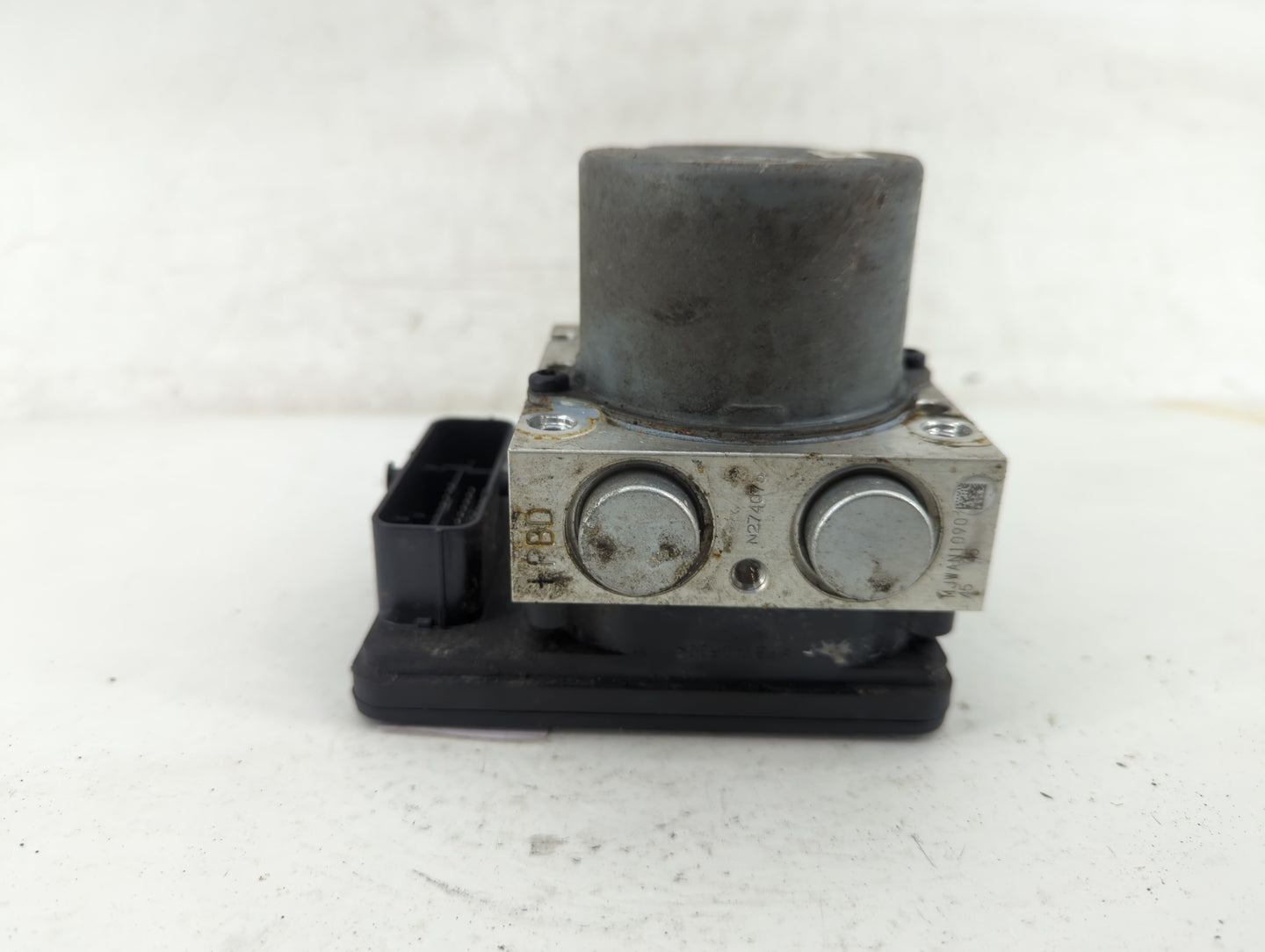 2017-2018 Hyundai Santa Fe ABS Pump Control Module Replacement P/N:58920-4Z300 Fits Fits 2017 2018 OEM Used Auto Parts - Oem