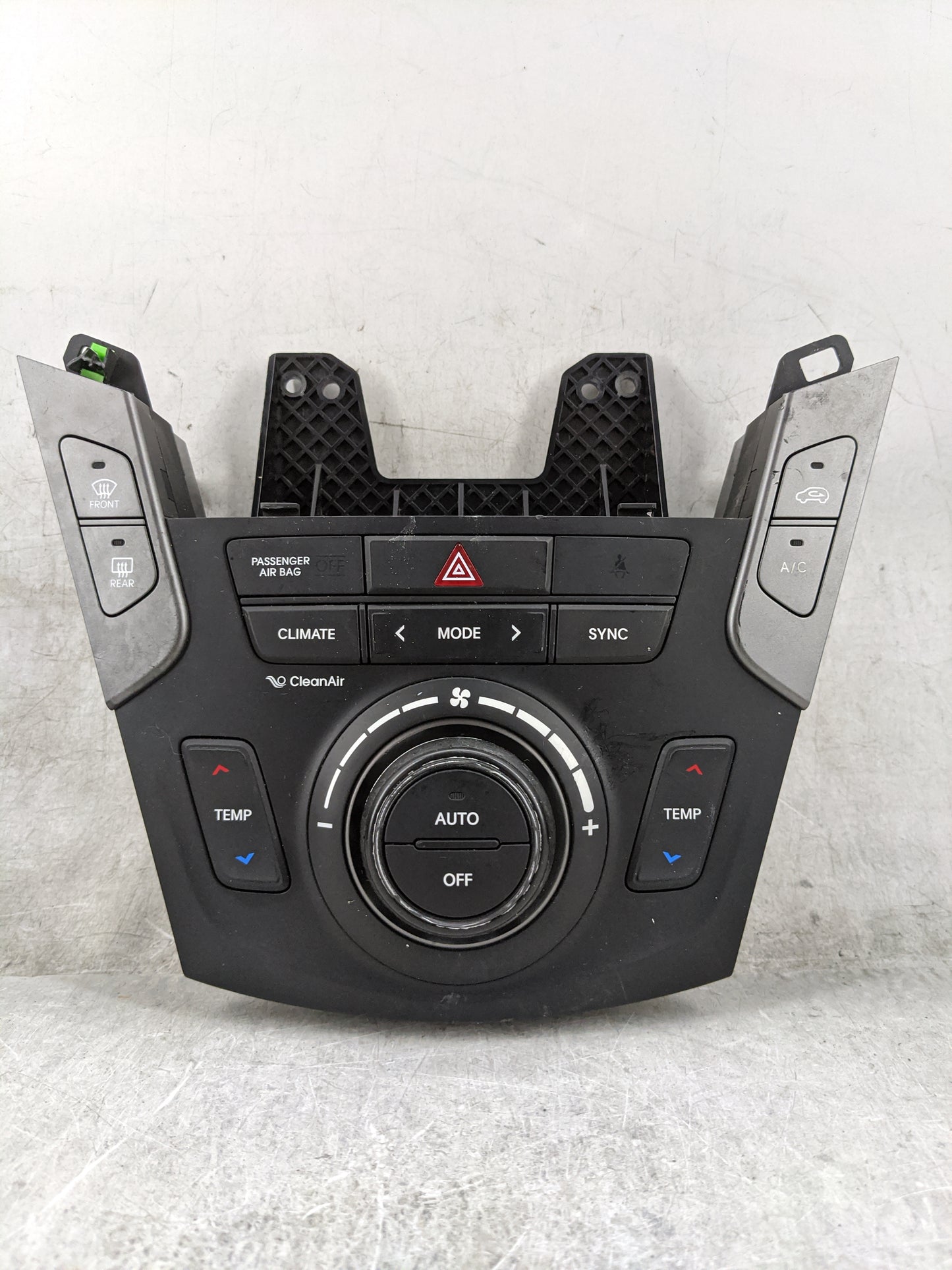 2017-2018 Hyundai Santa Fe Climate Control Module Temperature AC/Heater Replacement P/N:97250-4ZEA0 C200MMGDA-01 Fits OEM Us