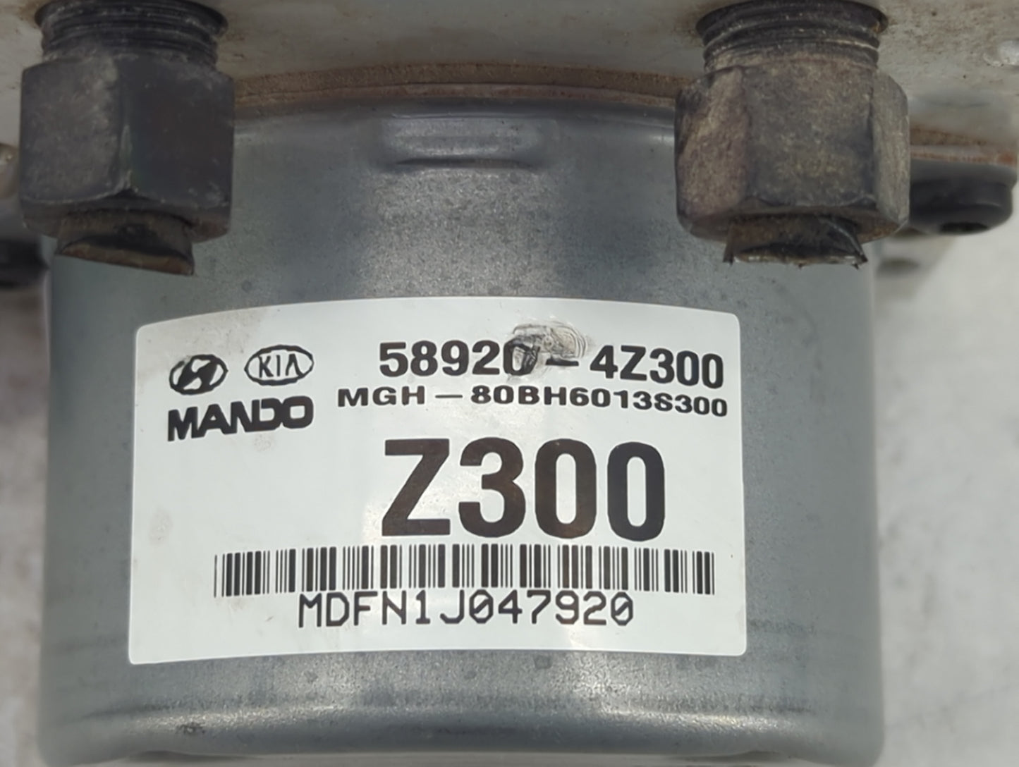 2017-2018 Hyundai Santa Fe ABS Pump Control Module Replacement P/N:58920-4Z300 MGH-80BH6013S300 Fits Fits 2017 2018 OEM Used