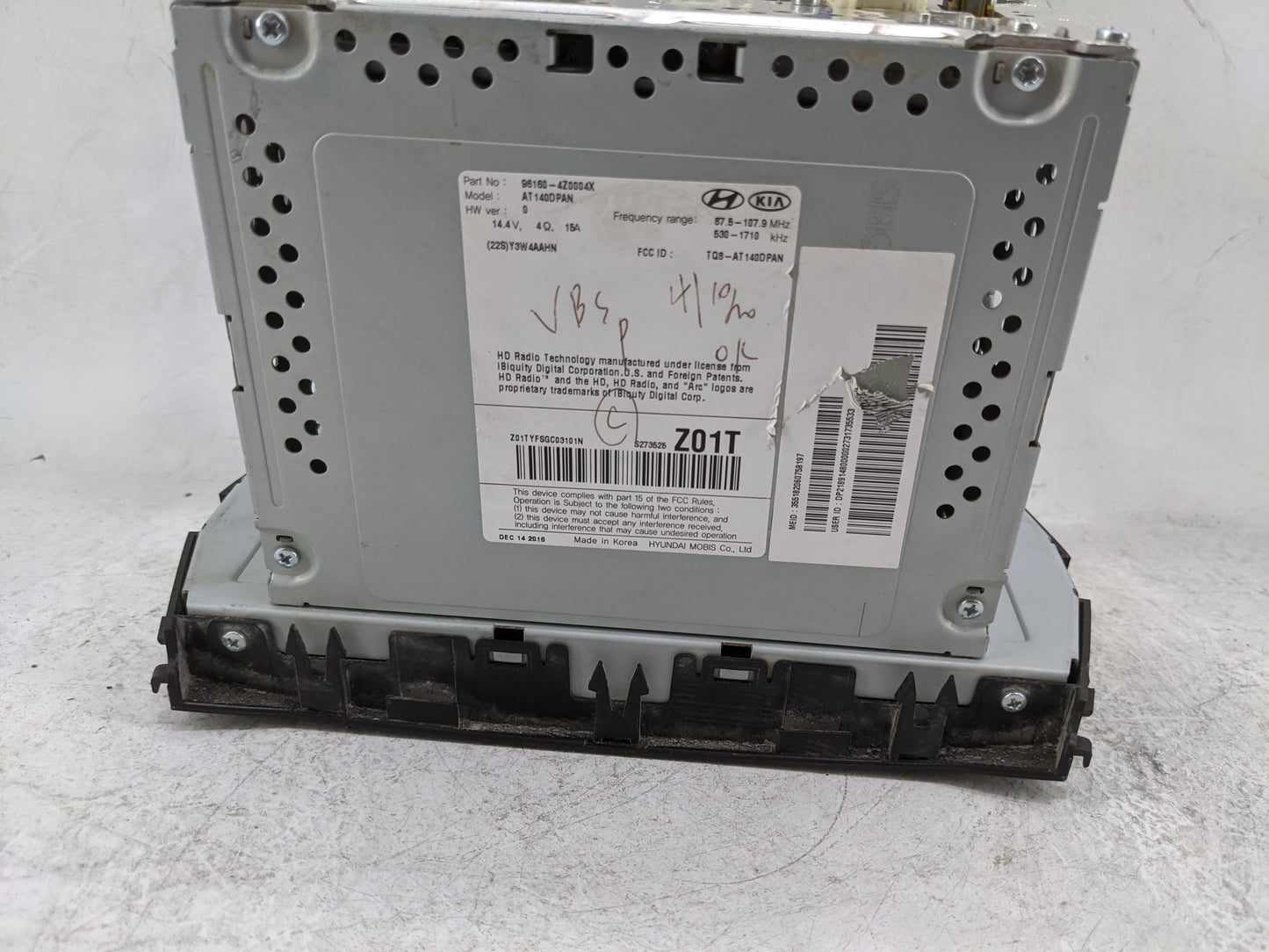 2017-2018 Hyundai Santa Fe Radio AM FM Cd Player Receiver Replacement P/N:96160-4Z0004X AT140DPAN Fits Fits 2017 2018 OEM Us