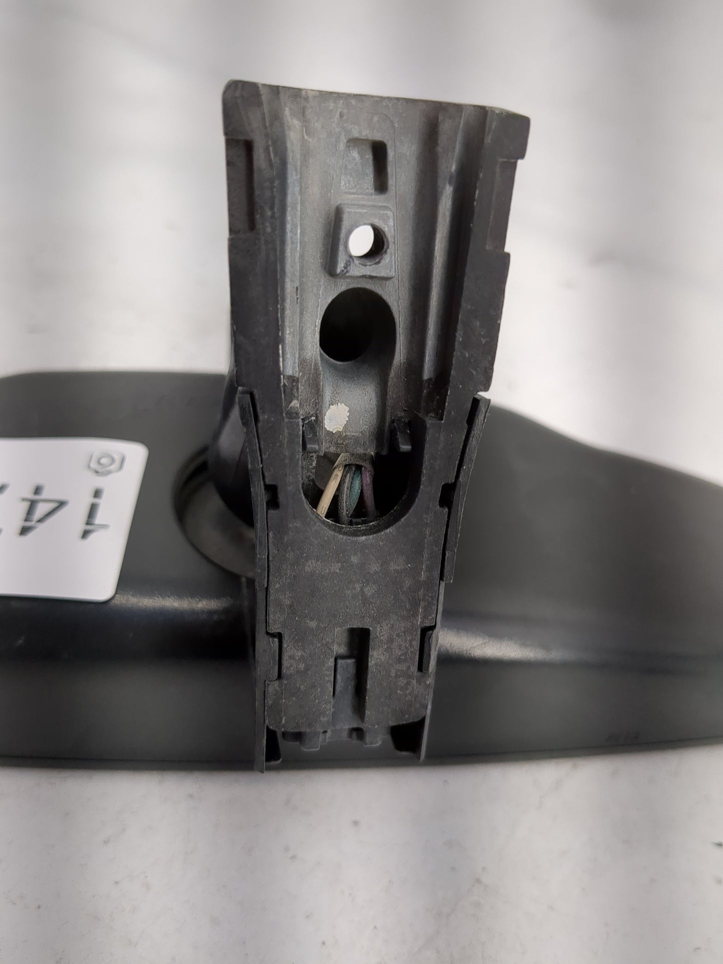 2018 Hyundai Santa Fe Interior Rear View Mirror Replacement OEM Fits OEM Used Auto Parts - Oemusedautoparts1.com
