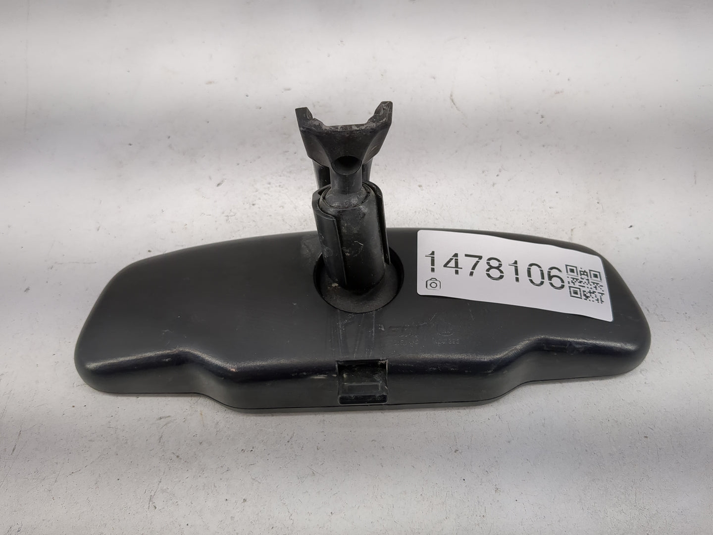 2018 Hyundai Santa Fe Interior Rear View Mirror Replacement OEM Fits OEM Used Auto Parts - Oemusedautoparts1.com