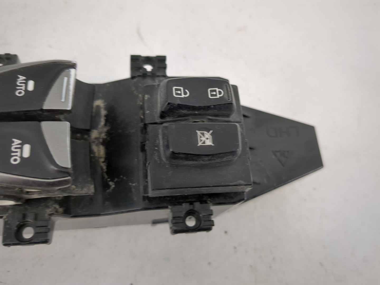 2017-2018 Hyundai Santa Fe Master Power Window Switch Replacement Driver Side Left P/N:39S490-1110 Fits Fits 2017 2018 OEM U