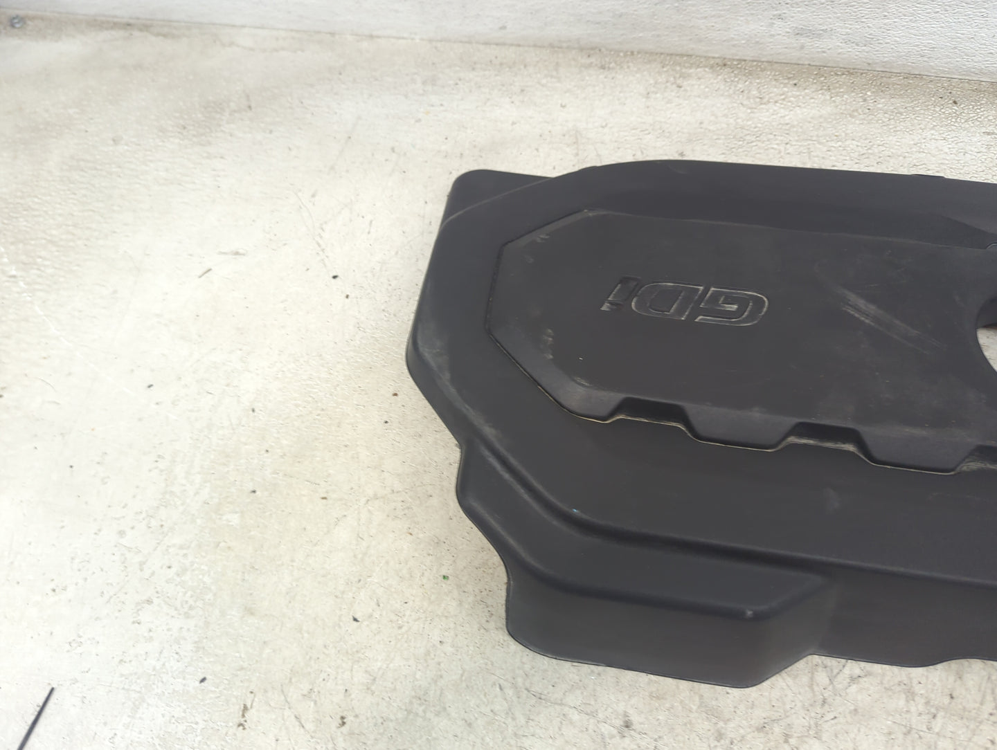 2018 Hyundai Santa Fe Engine Cover - Oemusedautoparts1.com