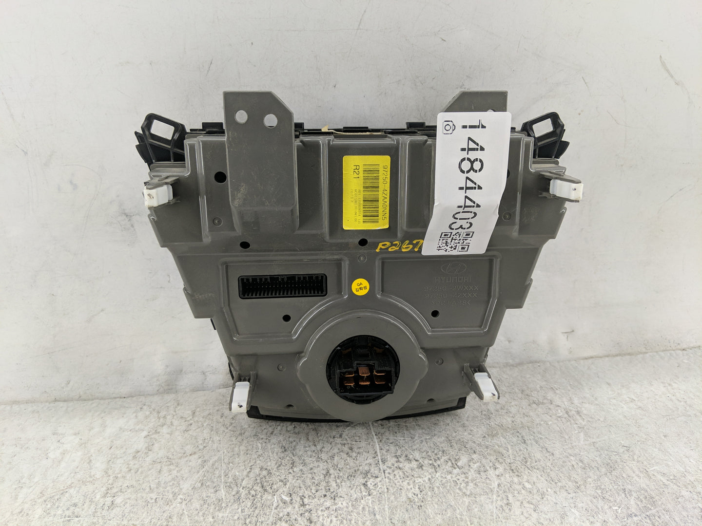 2017-2018 Hyundai Santa Fe Climate Control Module Temperature AC/Heater Replacement P/N:97250-4ZAA0NN5 Fits Fits 2017 2018 O