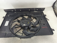 2018 Hyundai Santa Fe Electric Radiator Cooling Fan Motor Assembly P/N:25380-4Z000 25350-A2000, PA66-FA1 Fits OEM Used Auto 