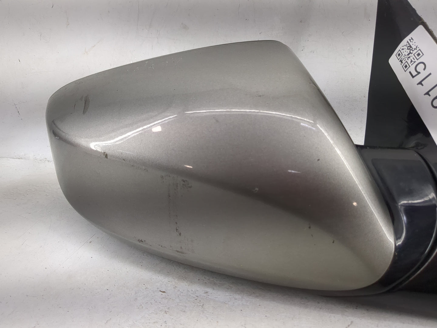 2018 Hyundai Santa Fe Passenger Side View Mirror - Right Door Mirror OEM Used - Oemusedautoparts1.com