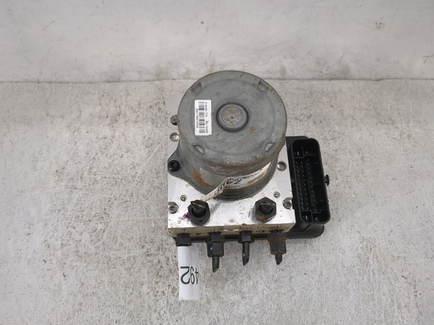 2017-2018 Hyundai Santa Fe ABS Pump Control Module Replacement P/N:58920-4Z400 MGH-80BH6018S300 Fits Fits 2017 2018 OEM Used
