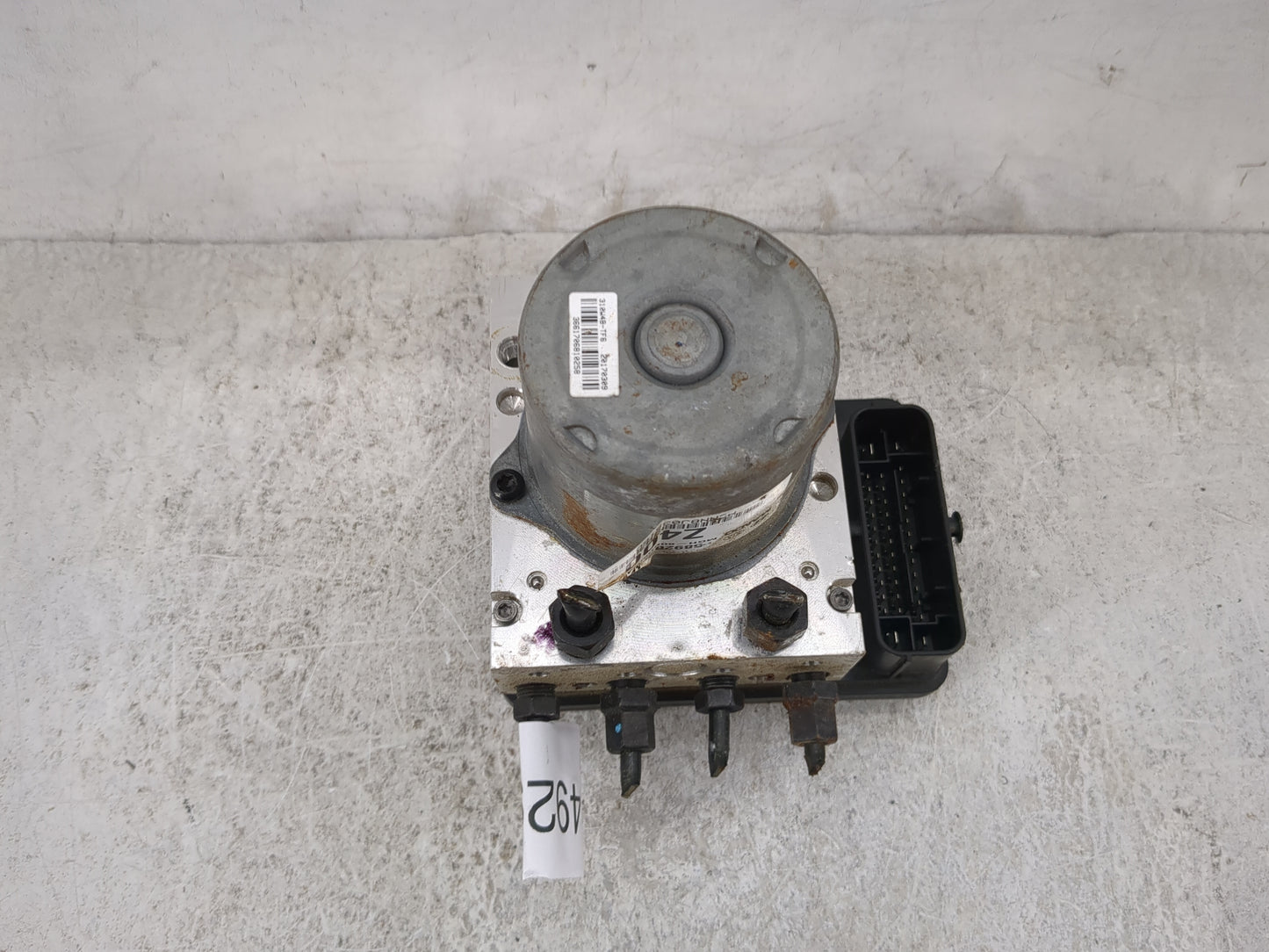 2017-2018 Hyundai Santa Fe ABS Pump Control Module Replacement P/N:58920-4Z400 MGH-80BH6018S300 Fits Fits 2017 2018 OEM Used