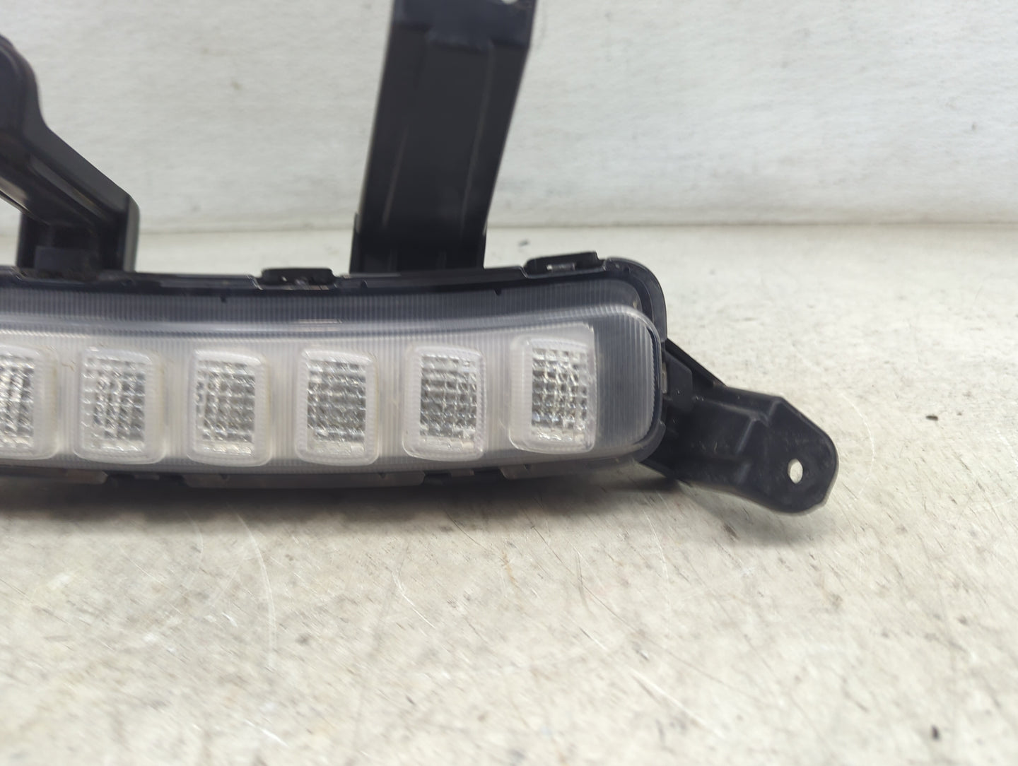 2017-2018 Hyundai Santa Fe Passenger Right Oem Cornering Light Lamp - Oemusedautoparts1.com