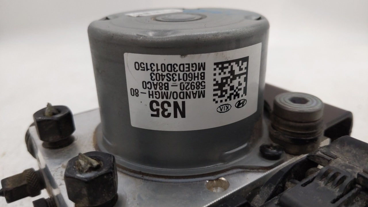 2017-2018 Hyundai Santa Fe ABS Pump Control Module Replacement P/N:58920-B8AC0 Fits Fits 2017 2018 OEM Used Auto Parts - Oem