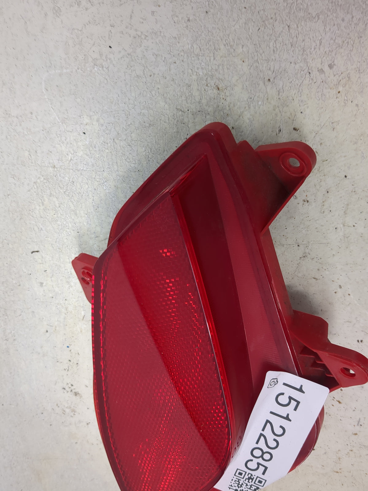 2017-2018 Hyundai Santa Fe Driver Left Side Deck Lid Mounted Tail Light - Oemusedautoparts1.com