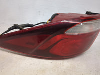2017-2018 Hyundai Santa Fe Tail Light Assembly Passenger Right OEM P/N:92402-B85 Fits Fits 2017 2018 OEM Used Auto Parts - O