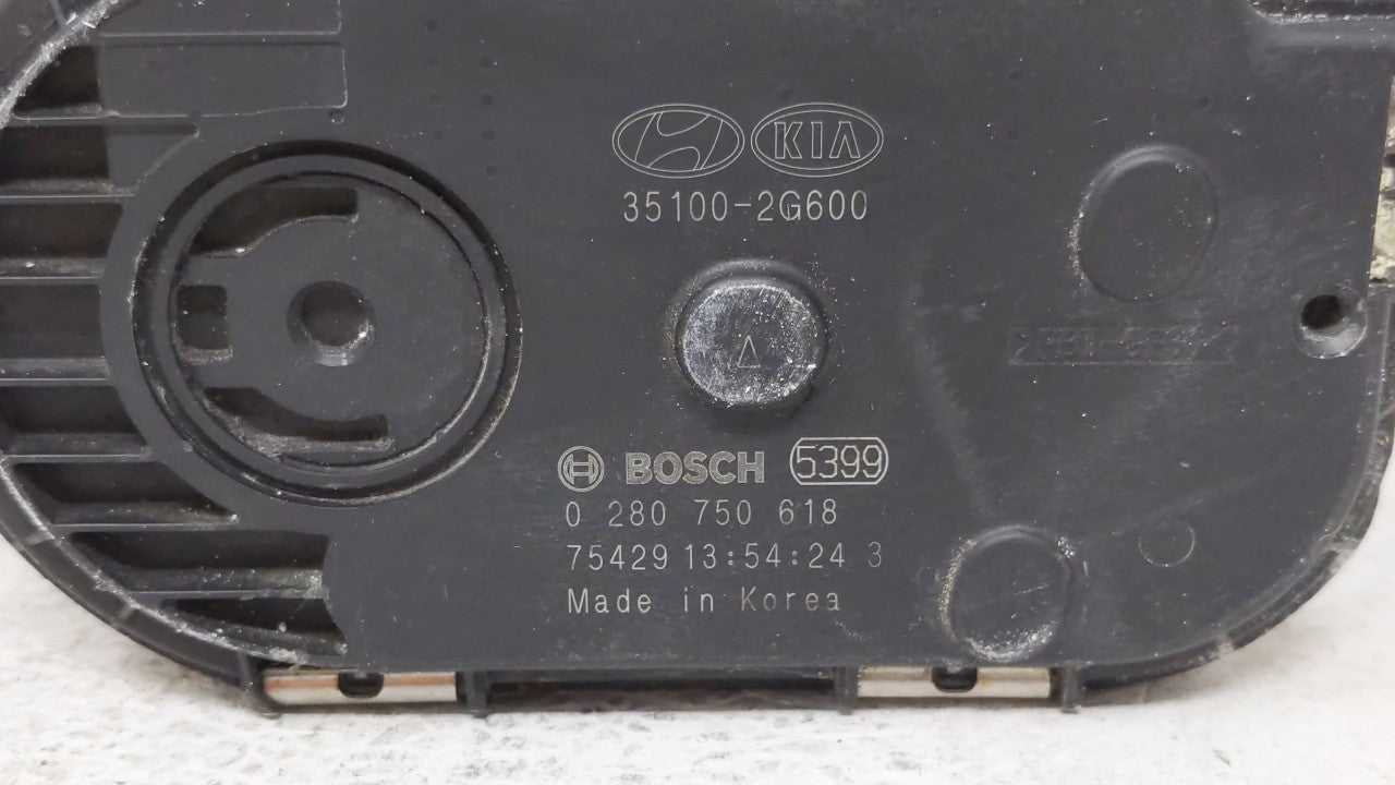 2018 Hyundai Santa Fe Throttle Body P/N:0 280 750 618 35100-2G600 Fits Fits 2015 2016 2017 2019 OEM Used Auto Parts - Oemuse