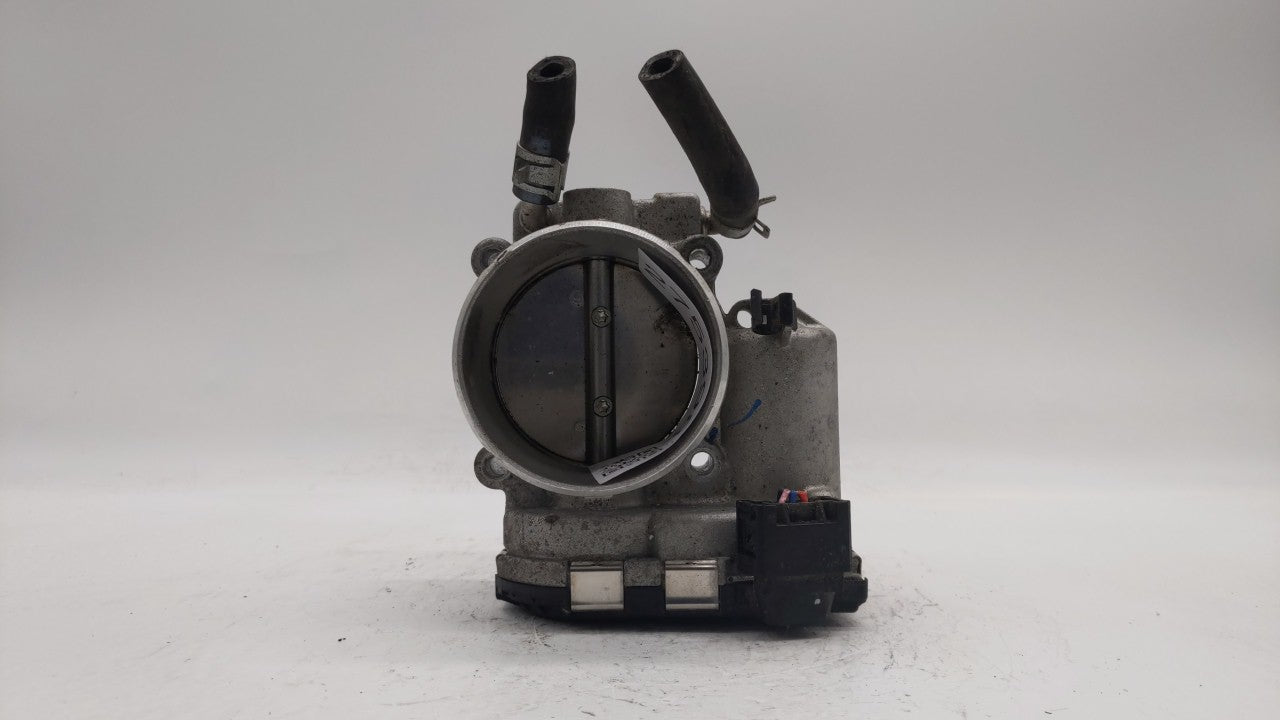 2018 Hyundai Santa Fe Throttle Body P/N:35100-2G600 Fits Fits 2015 2016 2017 2019 OEM Used Auto Parts - Oemusedautoparts1.co