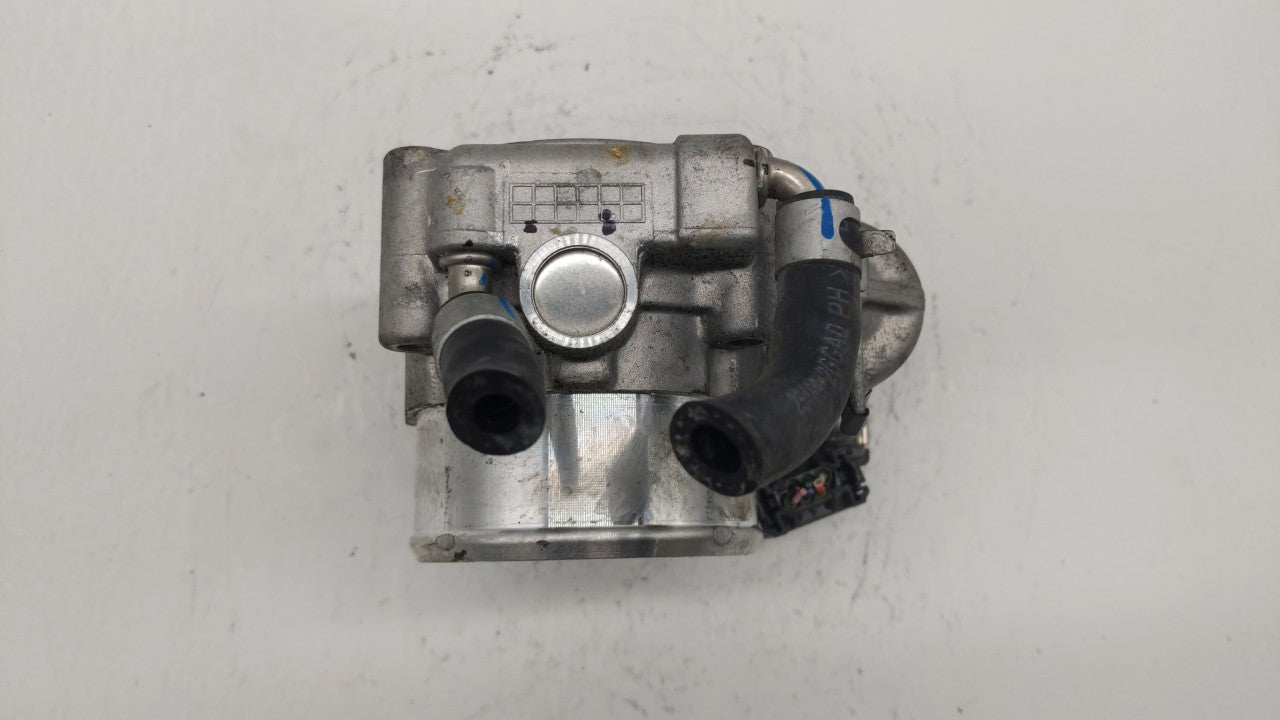 2018 Hyundai Santa Fe Throttle Body P/N:35100-2G600 Fits Fits 2015 2016 2017 2019 OEM Used Auto Parts - Oemusedautoparts1.co