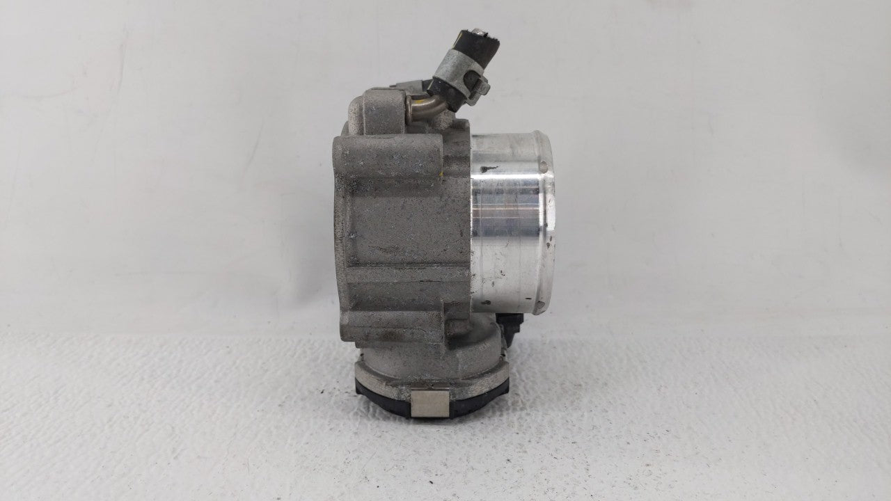 2018 Hyundai Santa Fe Throttle Body P/N:35100-2G600 Fits Fits 2015 2016 2017 2019 OEM Used Auto Parts - Oemusedautoparts1.co