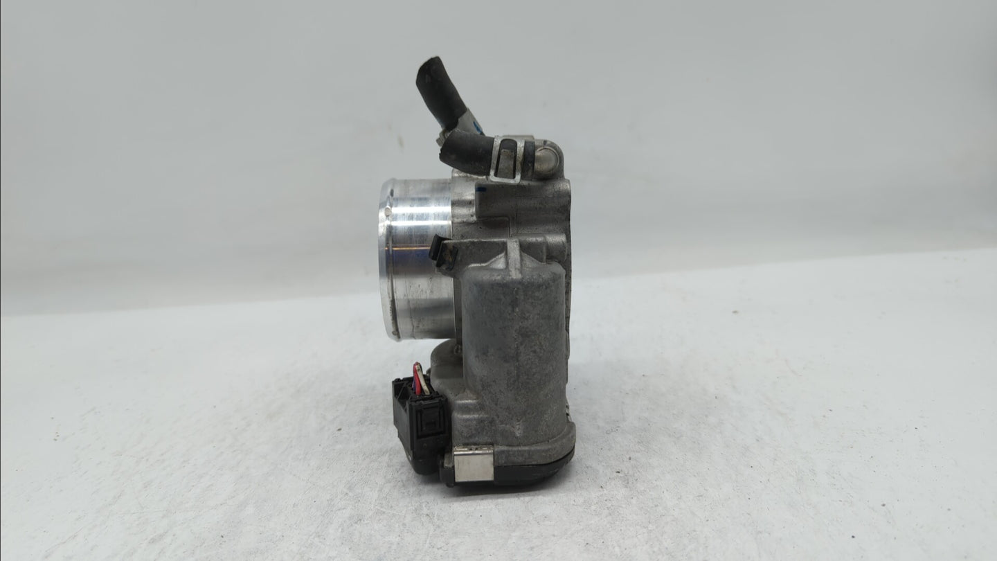 2018 Hyundai Santa Fe Throttle Body P/N:35100-2G600 Fits Fits 2015 2016 2017 2019 OEM Used Auto Parts - Oemusedautoparts1.co