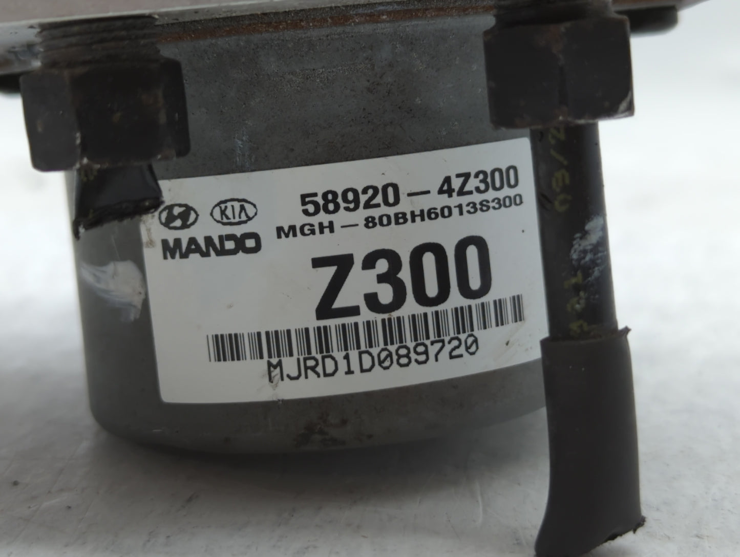 2017-2018 Hyundai Santa Fe ABS Pump Control Module Replacement P/N:58920-4Z300 Fits Fits 2017 2018 OEM Used Auto Parts - Oem