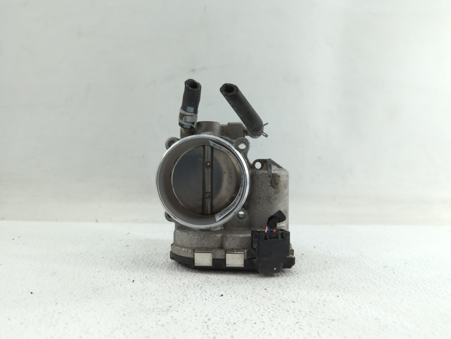 2018 Hyundai Santa Fe Throttle Body P/N:35100-2G600 Fits Fits 2015 2016 2017 2019 OEM Used Auto Parts - Oemusedautoparts1.co