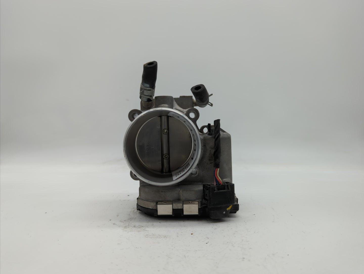 2018 Hyundai Santa Fe Throttle Body P/N:35100-2G600 Fits Fits 2015 2016 2017 2019 OEM Used Auto Parts - Oemusedautoparts1.co