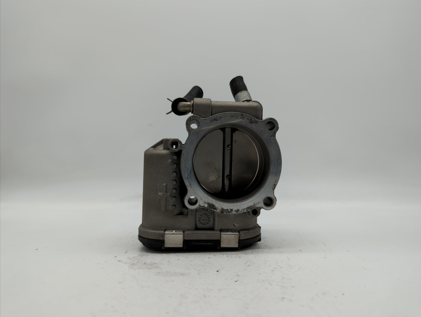 2018 Hyundai Santa Fe Throttle Body P/N:35100-2G600 Fits Fits 2015 2016 2017 2019 OEM Used Auto Parts - Oemusedautoparts1.co