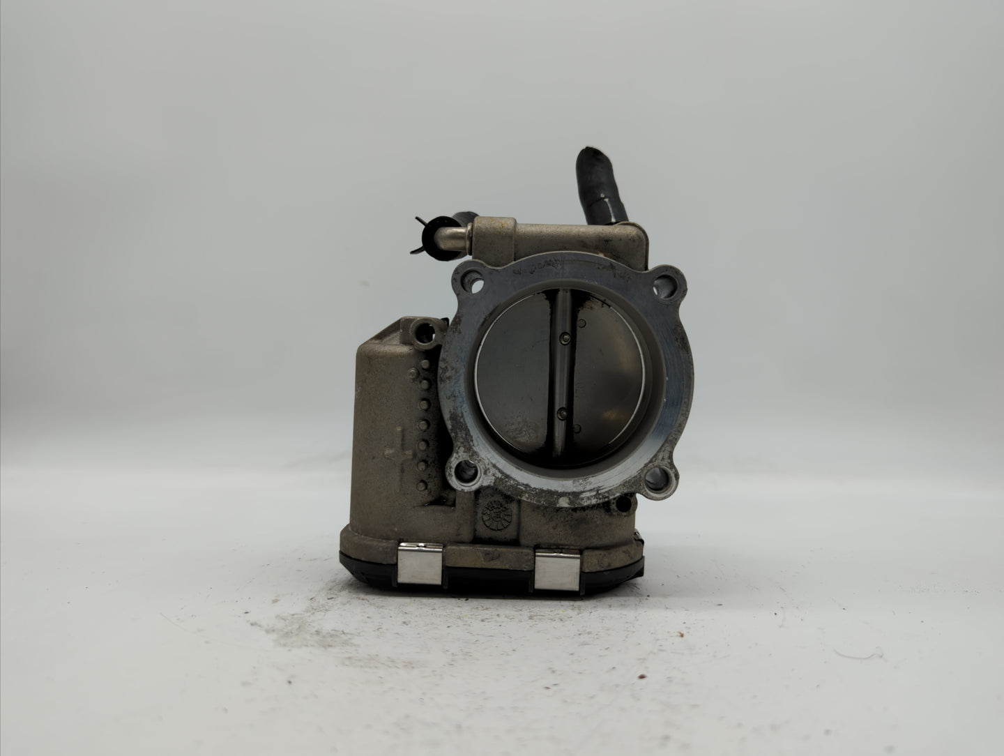 2018 Hyundai Santa Fe Throttle Body P/N:35100-2G600 Fits Fits 2015 2016 2017 2019 OEM Used Auto Parts - Oemusedautoparts1.co