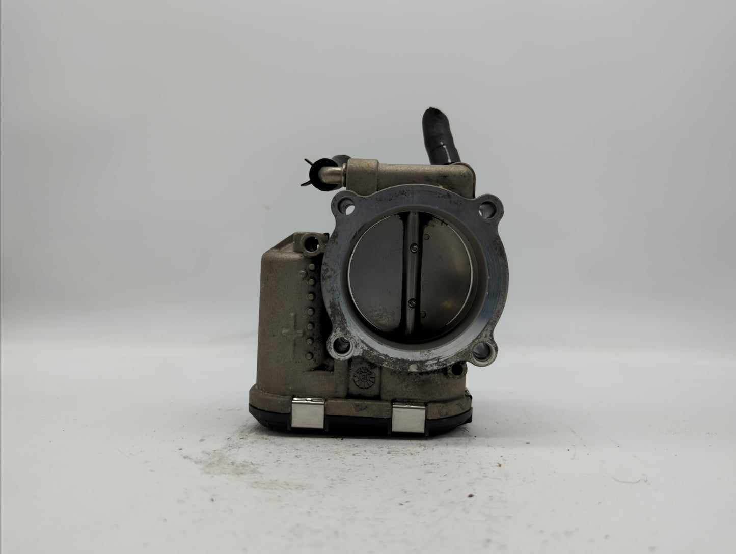 2018 Hyundai Santa Fe Throttle Body P/N:35100-2G600 Fits Fits 2015 2016 2017 2019 OEM Used Auto Parts - Oemusedautoparts1.co