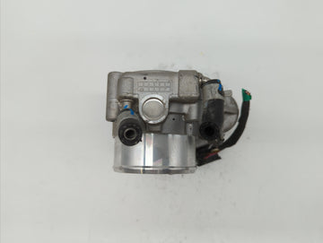 2018 Hyundai Santa Fe Throttle Body P/N:35100-2G600 Fits Fits 2015 2016 2017 2019 OEM Used Auto Parts