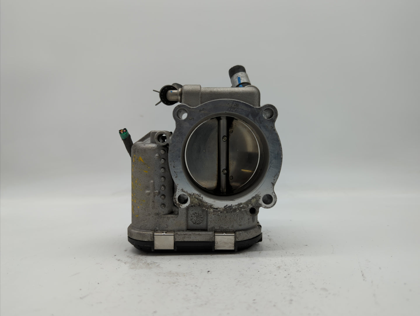 2018 Hyundai Santa Fe Throttle Body P/N:35100-2G600 Fits Fits 2015 2016 2017 2019 OEM Used Auto Parts - Oemusedautoparts1.co