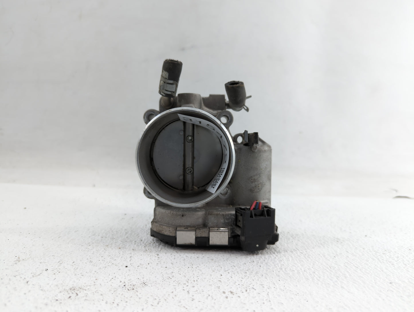 2018 Hyundai Santa Fe Throttle Body P/N:35100-2G600 Fits Fits 2015 2016 2017 2019 OEM Used Auto Parts - Oemusedautoparts1.co