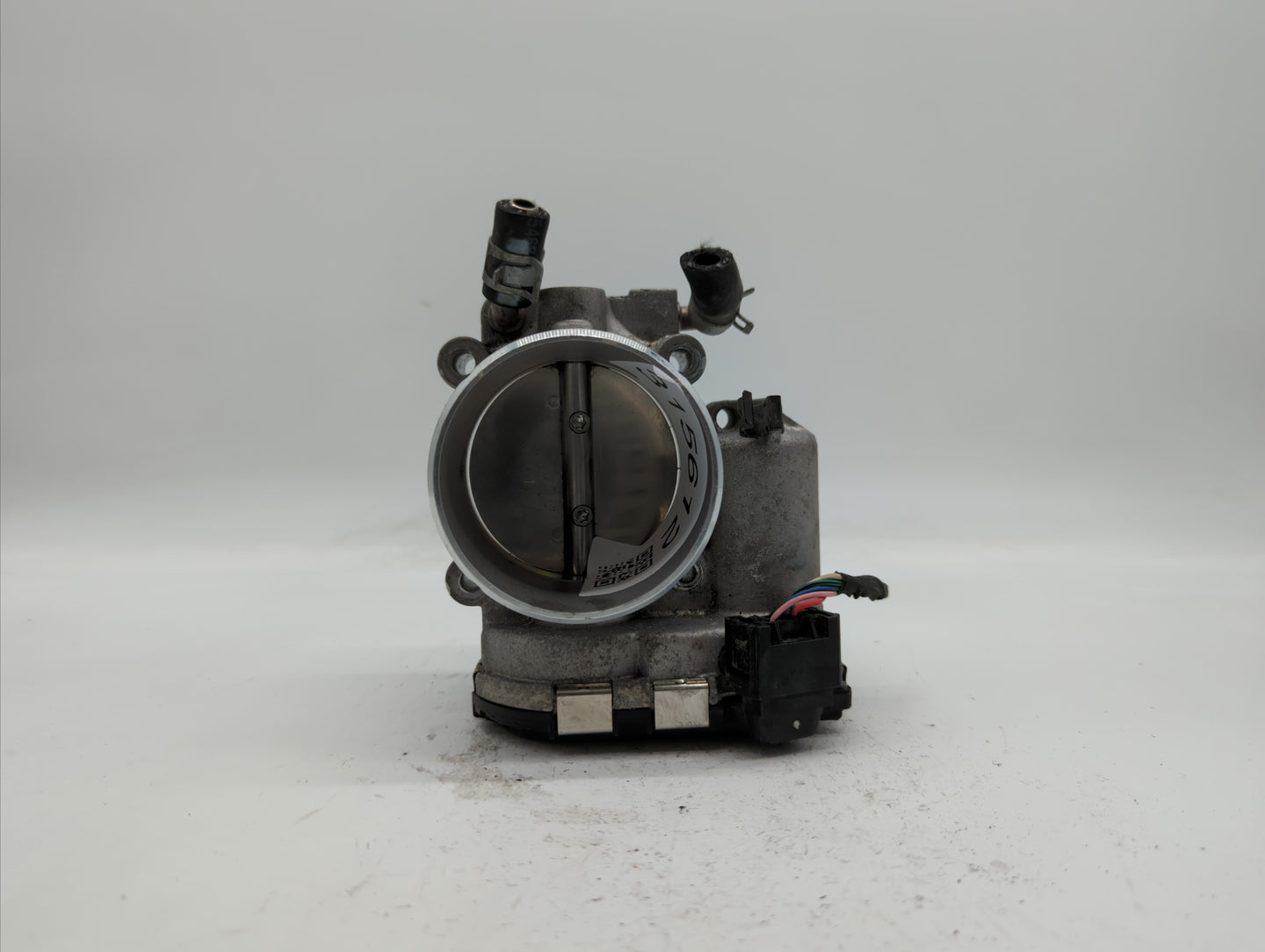 2018 Hyundai Santa Fe Throttle Body P/N:35100-2G600 Fits Fits 2015 2016 2017 2019 OEM Used Auto Parts - Oemusedautoparts1.co