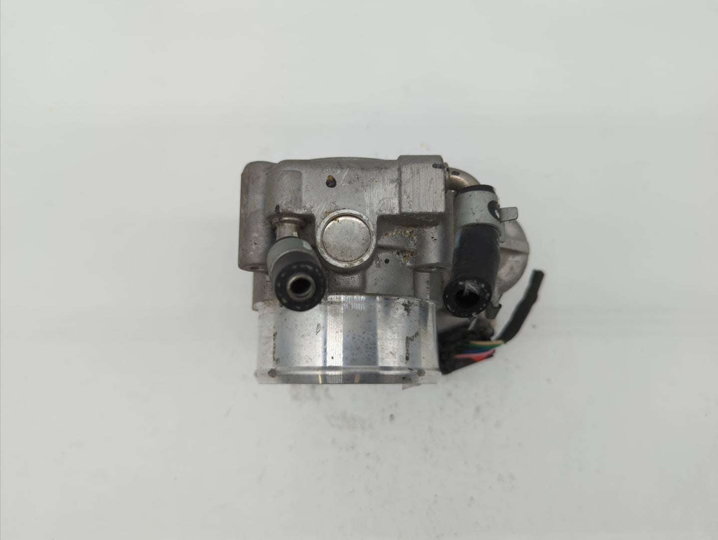 2018 Hyundai Santa Fe Throttle Body P/N:35100-2G600 Fits Fits 2015 2016 2017 2019 OEM Used Auto Parts - Oemusedautoparts1.co