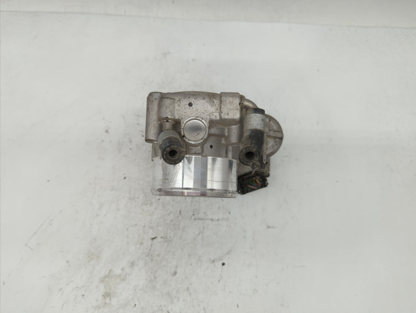 2018 Hyundai Santa Fe Throttle Body P/N:0 280 750 618 35100-2G600 Fits Fits 2015 2016 2017 2019 OEM Used Auto Parts - Oemuse
