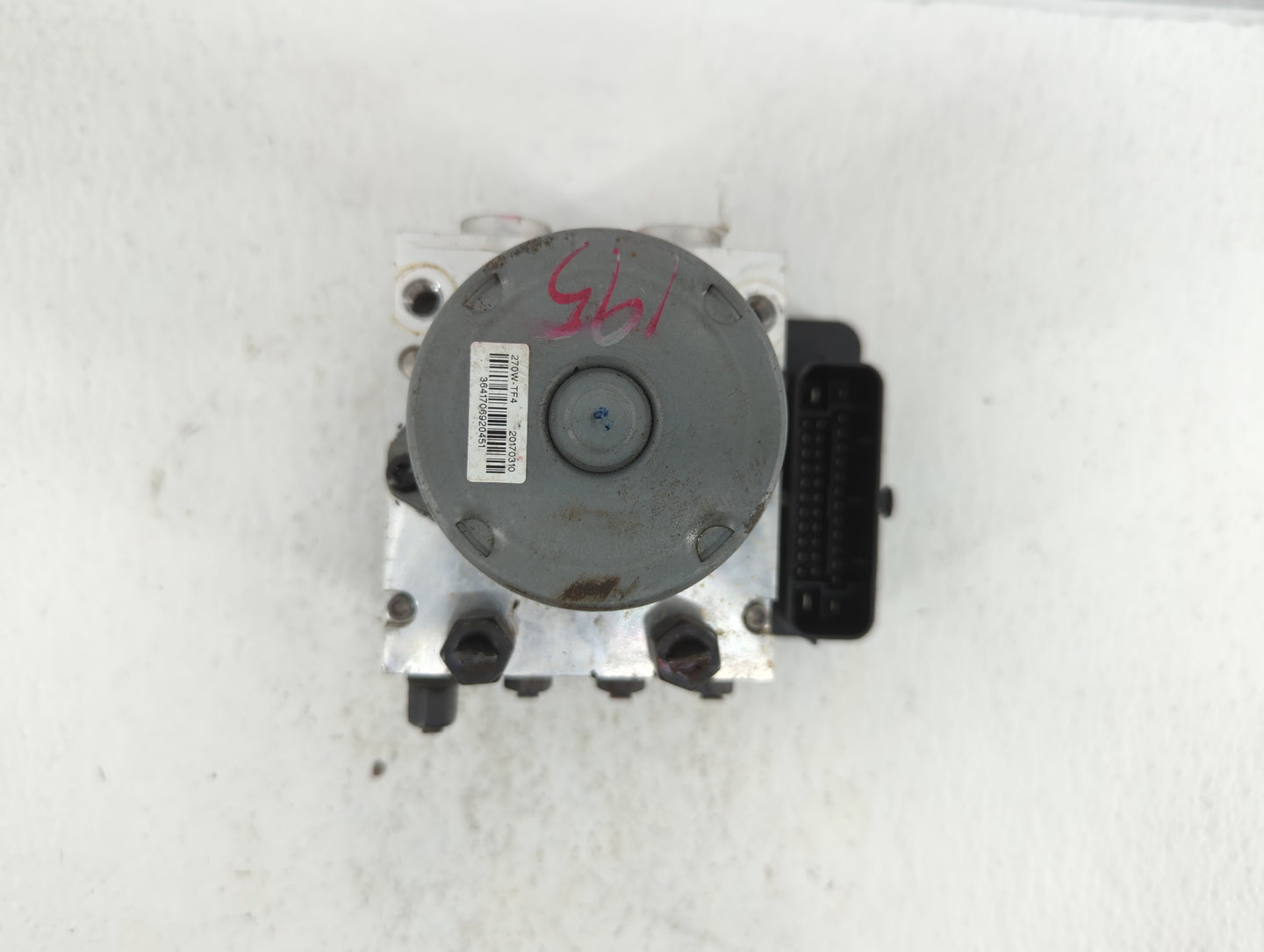 2017-2018 Hyundai Santa Fe ABS Pump Control Module Replacement P/N:58920-B8AC0 Fits Fits 2017 2018 OEM Used Auto Parts - Oem