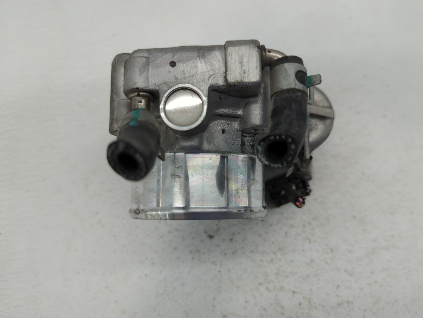2019-2020 Hyundai Santa Fe Throttle Body P/N:35100-2G600 Fits Fits 2015 2016 2017 2018 2019 2020 2021 OEM Used Auto Parts - 