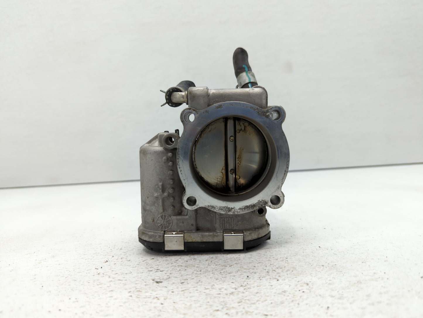 2019-2020 Hyundai Santa Fe Throttle Body P/N:35100-2G600 Fits Fits 2015 2016 2017 2018 2019 2020 2021 OEM Used Auto Parts - 