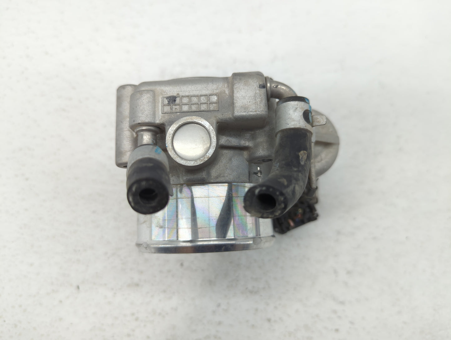 2019-2020 Hyundai Santa Fe Throttle Body P/N:35100-2G600 Fits Fits 2015 2016 2017 2018 2019 2020 2021 OEM Used Auto Parts - 