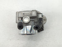 2019-2020 Hyundai Santa Fe Throttle Body P/N:35100-2G600 Fits Fits 2015 2016 2017 2018 2019 2020 2021 OEM Used Auto Parts - 