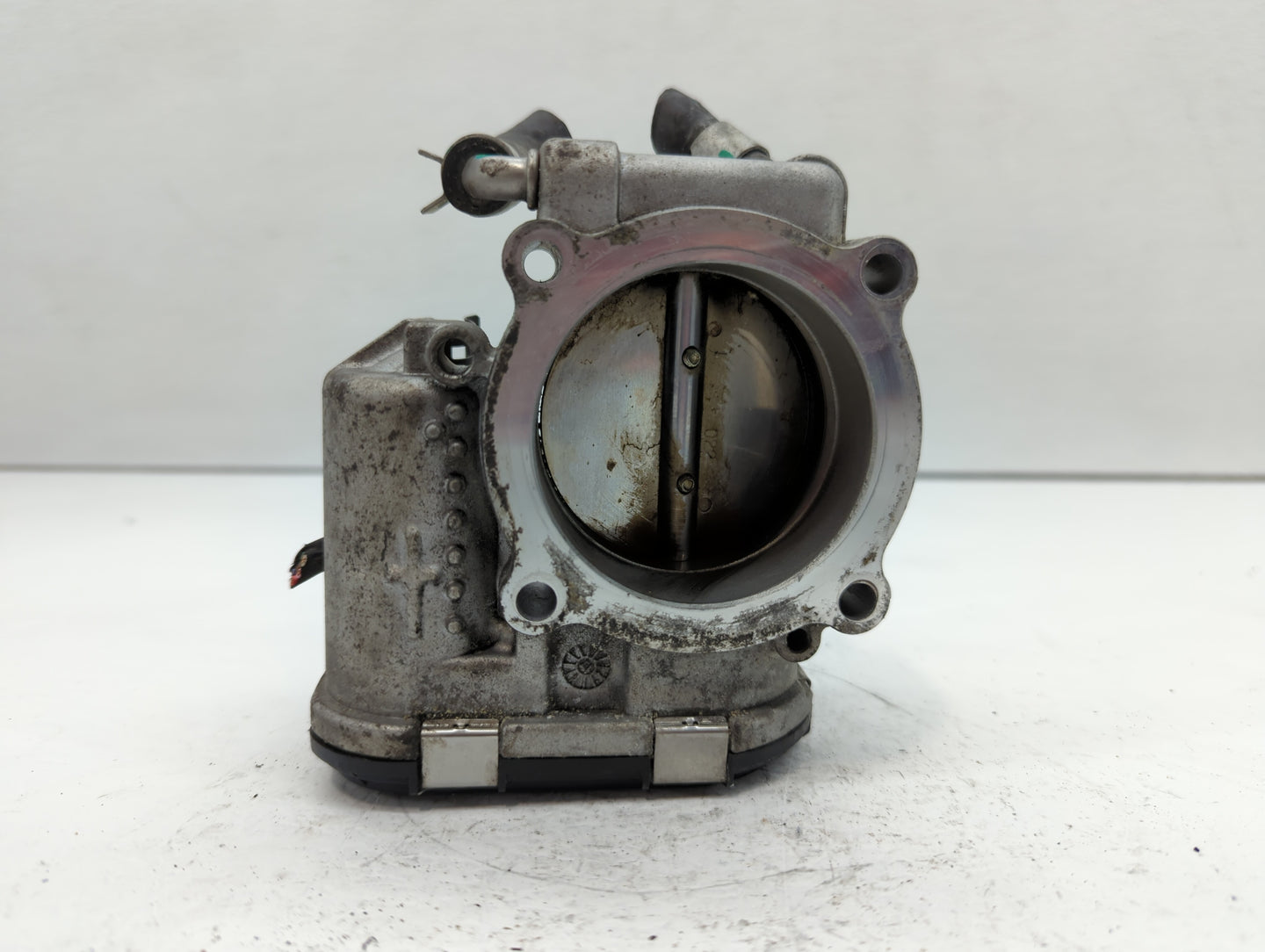 2019-2020 Hyundai Santa Fe Throttle Body P/N:35100-2G600 Fits Fits 2015 2016 2017 2018 2019 2020 2021 OEM Used Auto Parts - 