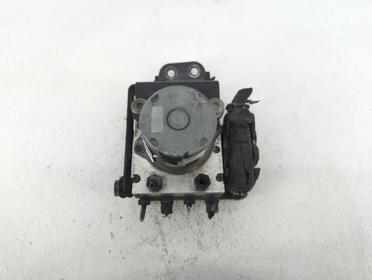 2017-2018 Hyundai Santa Fe ABS Pump Control Module Replacement P/N:58920-4Z300 Fits Fits 2017 2018 OEM Used Auto Parts - Oem