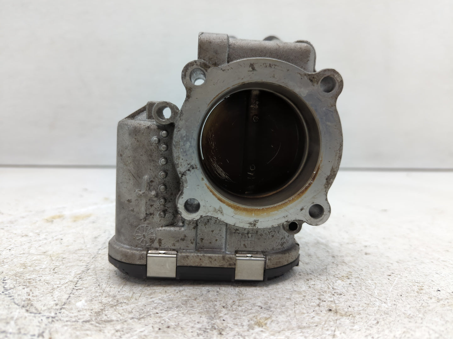 2019-2020 Hyundai Santa Fe Throttle Body P/N:35100-2G610 Fits Fits 2015 2016 2017 2018 2019 2020 2021 OEM Used Auto Parts - 